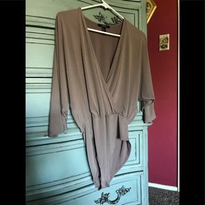 Forever 21 sweet batwinged body suit